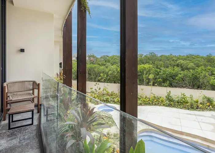 Mistiq Gardens 2 Apartment *