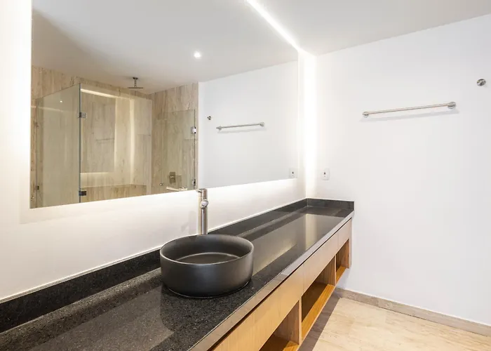 Apartment Mistiq Gardens 2