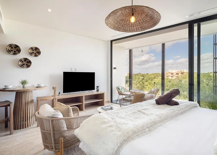 Mistiq Gardens 2 Apartment *
