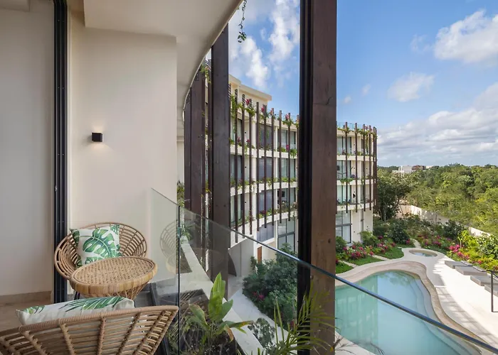 Mistiq Gardens 2