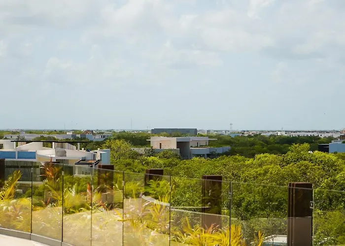 Mistiq Gardens 2 Apartment *